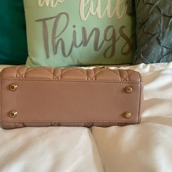 Mini Lady Dior - Picture 6 of 16